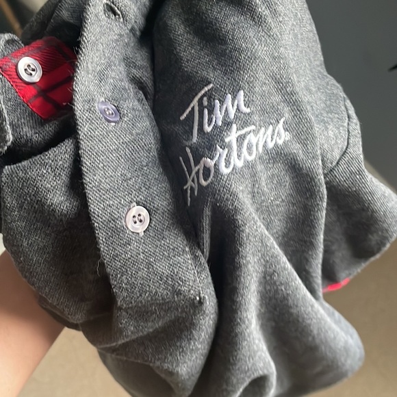 Tom Hortons uniform (pants included) - Picture 5 of 5